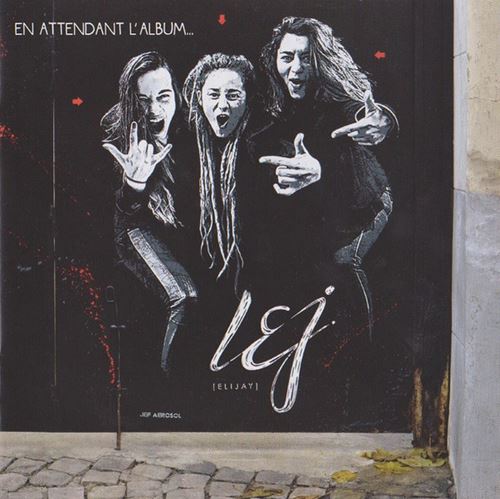 En attendant l'album...